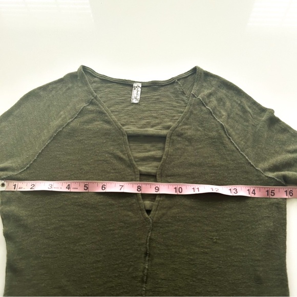 Free People Bundle: Bae Bae Layering Top (Green) + Camo Tee (Dark Gray) – Size M - Picture 10 of 15